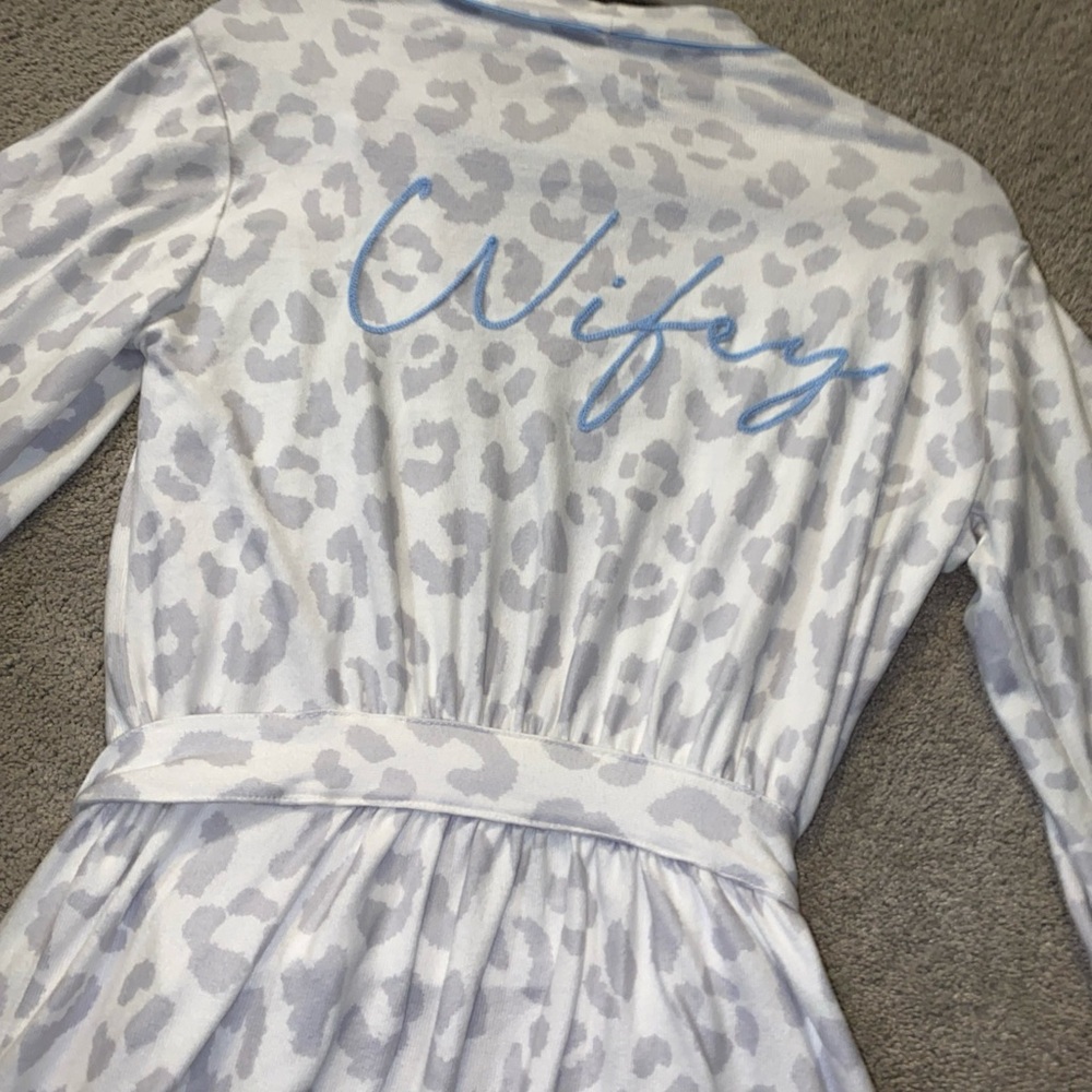 PJ Salvage White Gray Leopard Soft Knit Bridal Wifey Embroidered Robe Small NWT